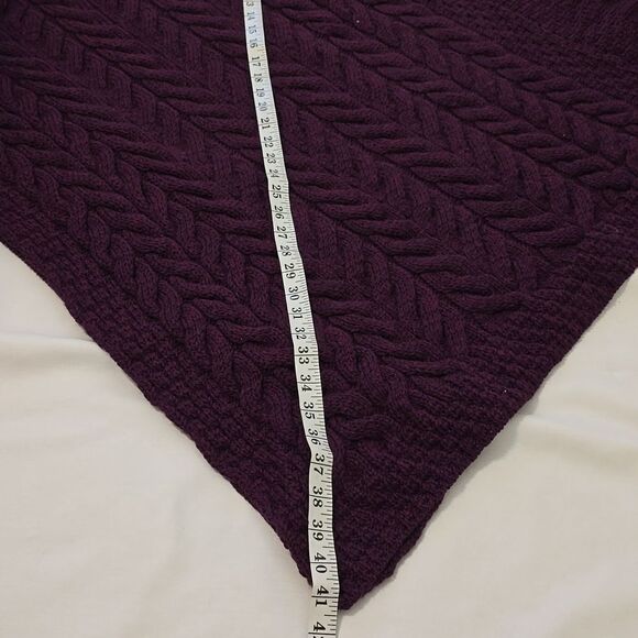 Kilronan Merino Wool V-Neck Poncho OS - Picture 4 of 9